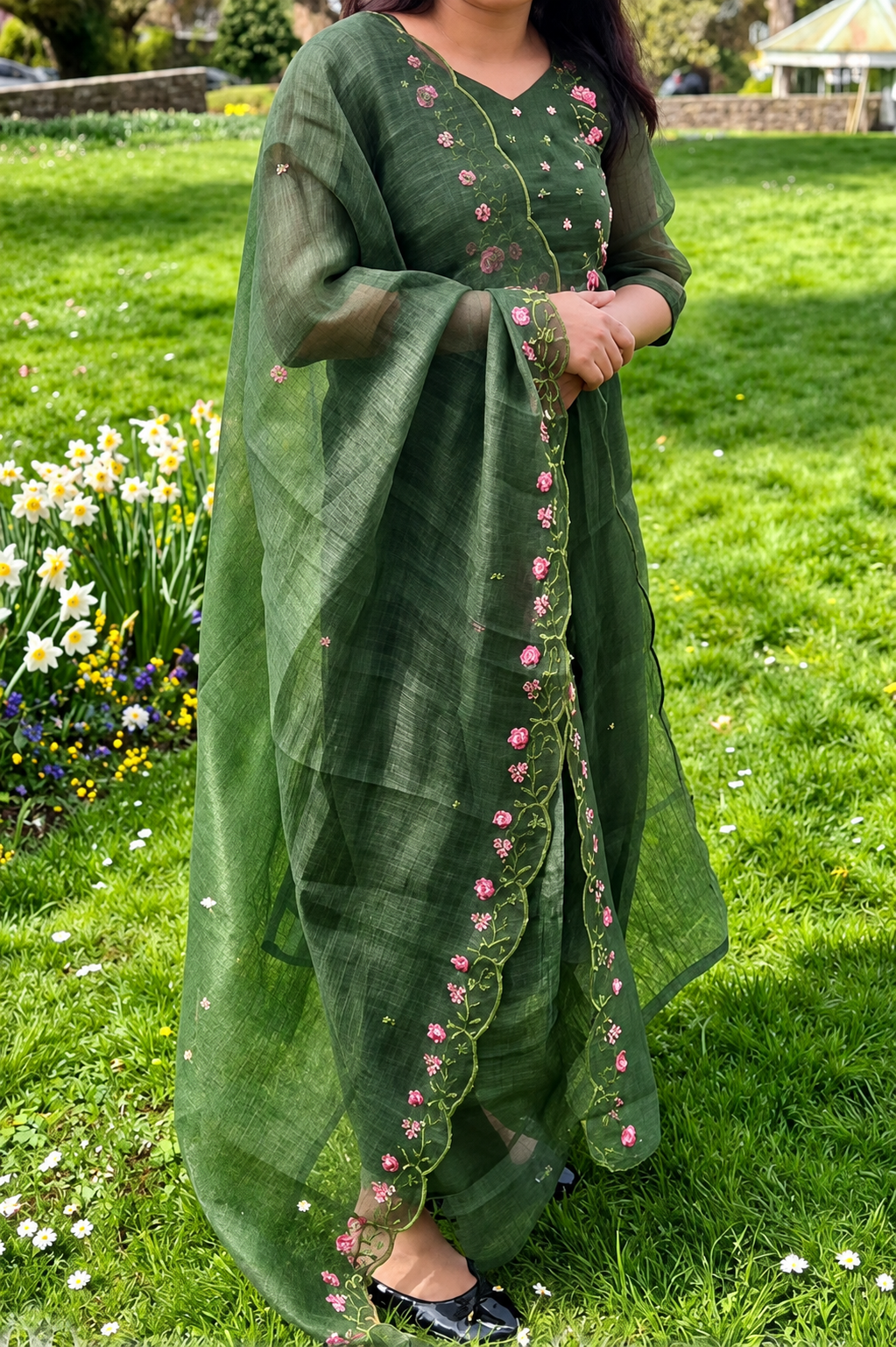 Elegant Bottle Green Embroidered 3-Piece Set-Size XL